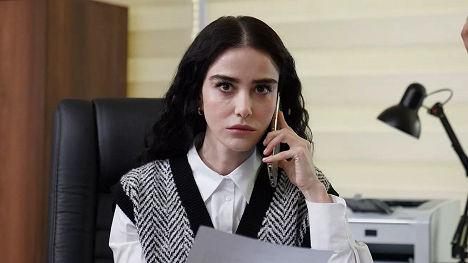 Özge Gürel - Sipahi - Episode 6 - Do filme