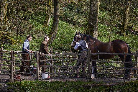 Nicholas Ralph, James Anthony-Rose, Samuel West - Der Doktor und das liebe Vieh - Episode 3 - Filmfotos