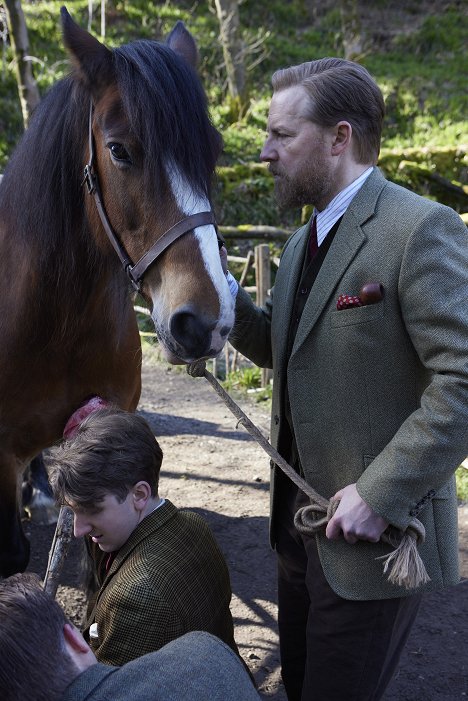 James Anthony-Rose, Samuel West - All Creatures Great and Small - Episode 3 - Photos