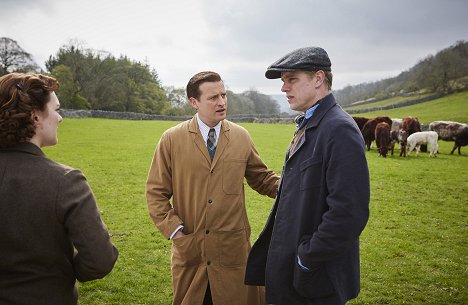 Nicholas Ralph, Ryan Hawley - All Creatures Great and Small - Episode 4 - Photos