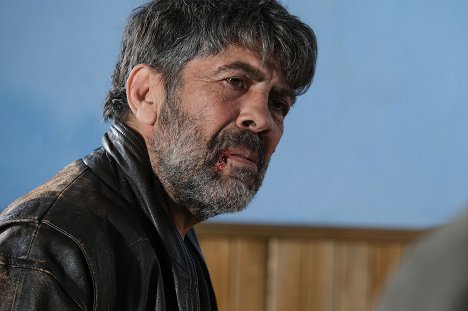 Tuncer Salman - Ateş Kuşları - Episode 10 - De la película