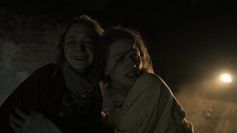 Gabriela Heclová, Michaela Petřeková - Extraktori - Únos - Z filmu