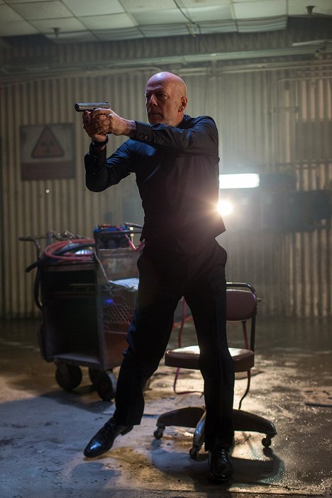Bruce Willis - Extraction - Kuvat elokuvasta