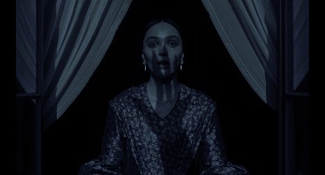 Lily-Rose Depp - Nosferatu - Van film