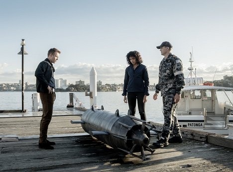 Todd Lasance, Olivia Swann, Conrad Coleby - NCIS: Sydney - Brothers in Arms - Film