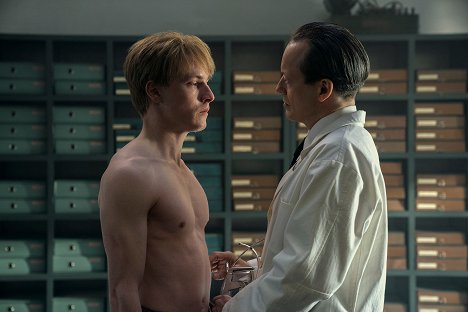 Louis Hofmann, Pascal Ulli - All The Light We Cannot See - Episode 2 - Photos
