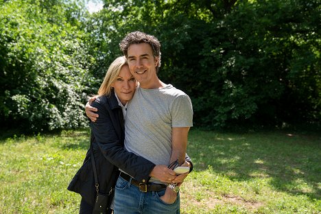 Mary McLaglen, Shawn Levy - All The Light We Cannot See - Episode 1 - Van de set