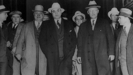 Al Capone - How to Become a Mob Boss - Land Your Dream Job - Van film