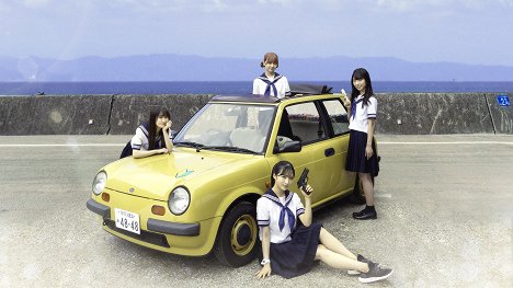 Sora Yamazaki, 倉野尾成美, Yui Oguri, Mizuki Yamauchi - Girls Drive - Werbefoto