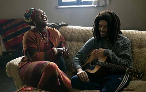 Lashana Lynch, Kingsley Ben-Adir - Bob Marley: One Love - Van film