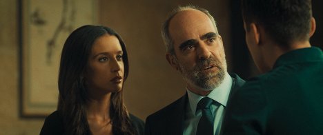 María Pedraza, Luis Tosar - El correo - Z filmu