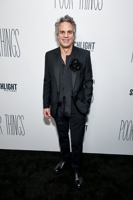 The Searchlight Pictures “Poor Things” New York Premiere at the DGA Theater on Dec 6, 2023 in New York, NY, USA - Mark Ruffalo - Chudiatko - Z akcií