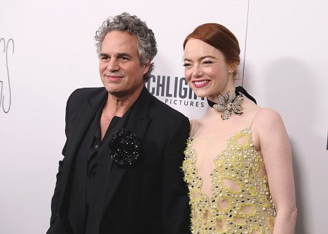The Searchlight Pictures “Poor Things” New York Premiere at the DGA Theater on Dec 6, 2023 in New York, NY, USA - Mark Ruffalo, Emma Stone - Biedne istoty - Z imprez