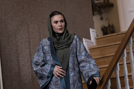 Hatice Aslan - Adım Farah - Yeni Bir Başlangıç - Kuvat elokuvasta