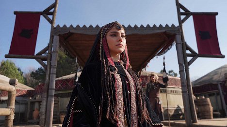 Dilin Döğer - Kudüs Fatihi: Selahaddin Eyyubi - Episode 7 - Do filme