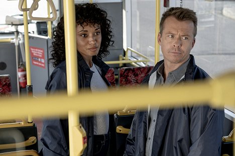 Olivia Swann, Todd Lasance - NCIS: Sydney - Extraction - Film