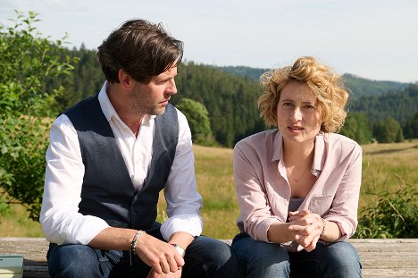 Richard Ulfsäter, Wanda Perdelwitz - Ein Sommer im Schwarzwald - Film