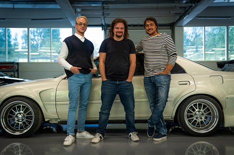 Christoffer Strandberg, Ismo Leikola, Teemu Selänne - Top Gear Suomi - Werbefoto
