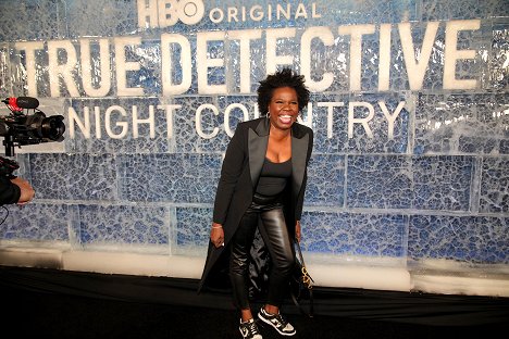"True Detective: Night Country" Premiere Event at Paramount Pictures Studios on January 09, 2024 in Hollywood, California. - Leslie Jones - Temný prípad - Nočná krajina - Z akcií