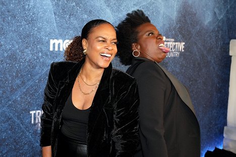 "True Detective: Night Country" Premiere Event at Paramount Pictures Studios on January 09, 2024 in Hollywood, California. - Nefetari Spencer, Leslie Jones