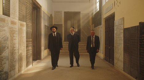 Tamás Szabó Kimmel, Róbert Kardos, Zoltán Bezerédi - Lefkovicsék gyászolnak - Filmfotos