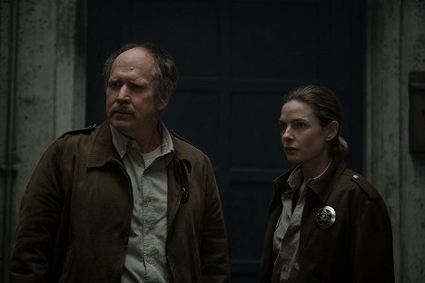 Will Patton, Rebecca Ferguson - Silo - Truth - Photos