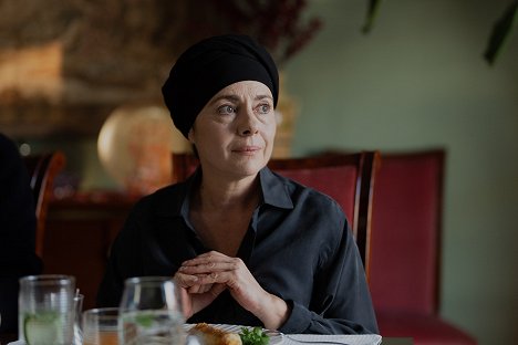 Nilüfer Açıkalın - Sakla Beni - Episode 11 - Photos