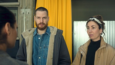 Jesper Zuschlag, Julie Rudbæk - Bag enhver mand - Clean Sweep - Filmfotók