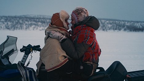 Nils Ailu Kemi, Risten Anine Kvernmo Gaup - Tundraens voktere - Eallogierdu - Z filmu