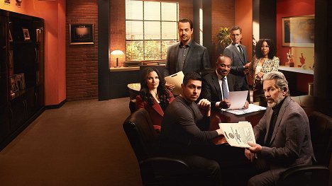 Katrina Law, Sean Murray, Wilmer Valderrama, Rocky Carroll, Brian Dietzen, Diona Reasonover, Gary Cole - NCIS: Naval Criminal Investigative Service - Season 21 - Werbefoto