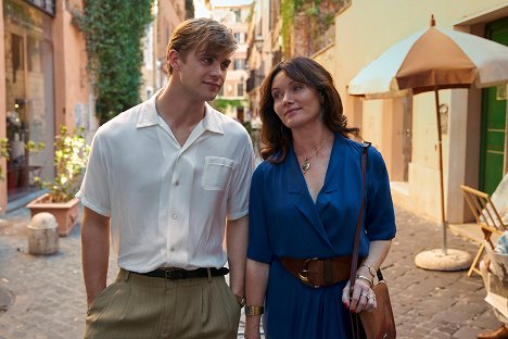 Leo Woodall, Essie Davis - Zwei an einem Tag - Episode 2 - Filmfotos