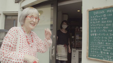 Eiko Kadono - Karafuruna madžo: Kadono Eiko no monogatari ga umareru kuraši - Filmfotók