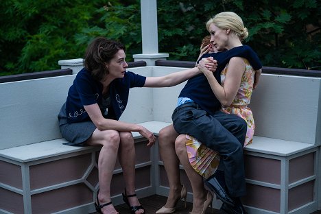 Anne Hathaway, Jessica Chastain - Mothers' Instinct - Film