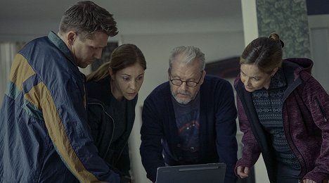 Hanno Koffler, Ulrike C. Tscharre, Mats Blomgren - Zielfahnder - Polarjagd - De la película