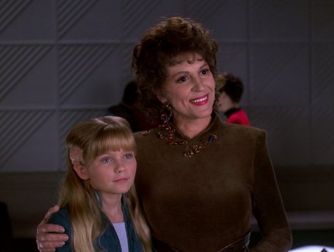 Kirsten Dunst, Majel Barrett - Star Trek - Uusi sukupolvi - Lwaxanan synkkä salaisuus - Kuvat elokuvasta
