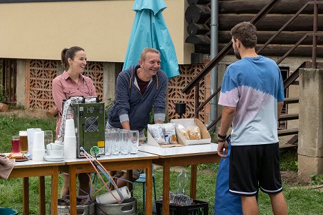 Berenika Kohoutová, Miroslav Vladyka - Jedna rodina - Všichni jsou zamilovaní - Z filmu