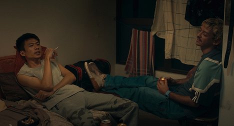 Lu Yang Zong, Nahuel Pérez Biscayart - Dormir de olhos abertos - De la película