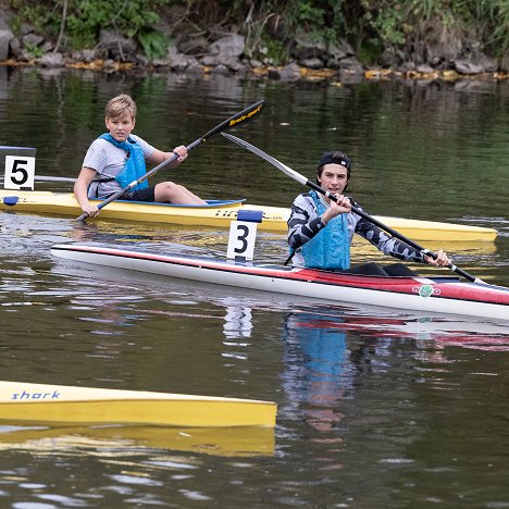 Sebastian Pöthe - Jedna rodina - Regata - Photos