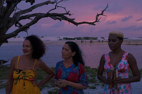 Rosa Ewerton Jara, Diana Mattos, Nádia de Cássia - Betânia - Kuvat elokuvasta