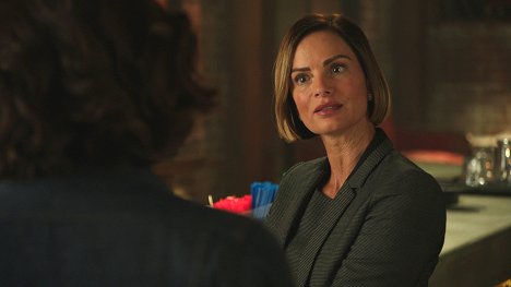 Gabrielle Anwar - Once Upon a Time - Hyperion Heights - Photos