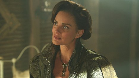 Gabrielle Anwar - Once Upon a Time - A Pirate's Life - Van film