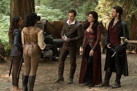 Dania Ramirez, Andrew J. West, Lana Parrilla, Colin O'Donoghue - Bylo, nebylo - The Garden of Forking Paths - Z filmu