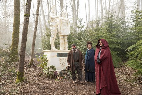 Lee Arenberg, Keegan Connor Tracy, Lana Parrilla - Once Upon a Time - Homecoming - Photos