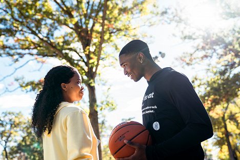 Quvenzhané Wallis, Isaiah R. Hill - Swagger - Homecoming - Photos