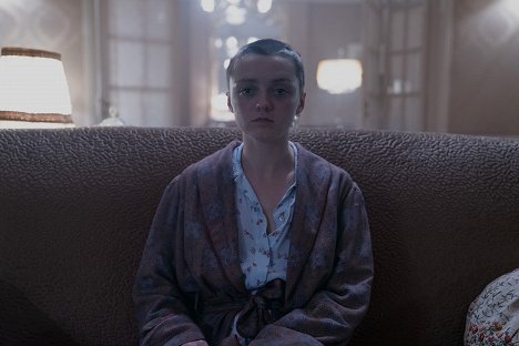Maisie Williams - The New Look - If You Believed in Me - Filmfotos