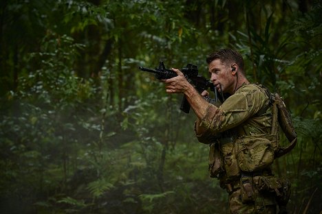 Liam Hemsworth - Maga a pokol - Filmfotók