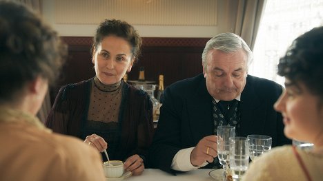 Marie-Lou Sellem, Christian Dungl - Kafka - Felice - De la película