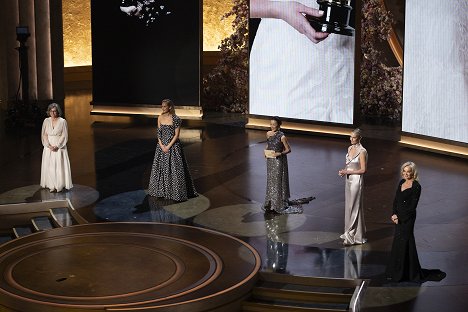 Sally Field, Jennifer Lawrence, Michelle Yeoh, Charlize Theron, Jessica Lange - The Oscars - Van film