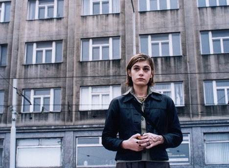 Labina Mitevska - Solitarios - De la película