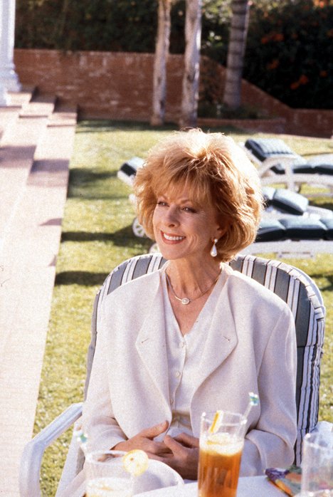 Christina Pickles - Diagnosis Murder - Left-Handed Murder - Do filme